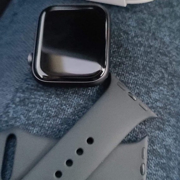 Apple Watch - Picture 3 of 4